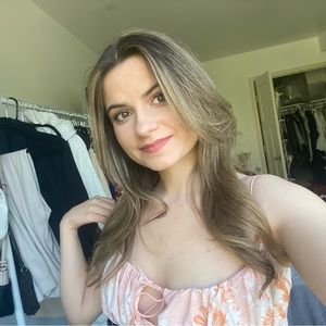 Meet your Posher, Camille